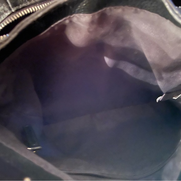 Black leather handbag by Vince Camuto - Picture 5 of 7